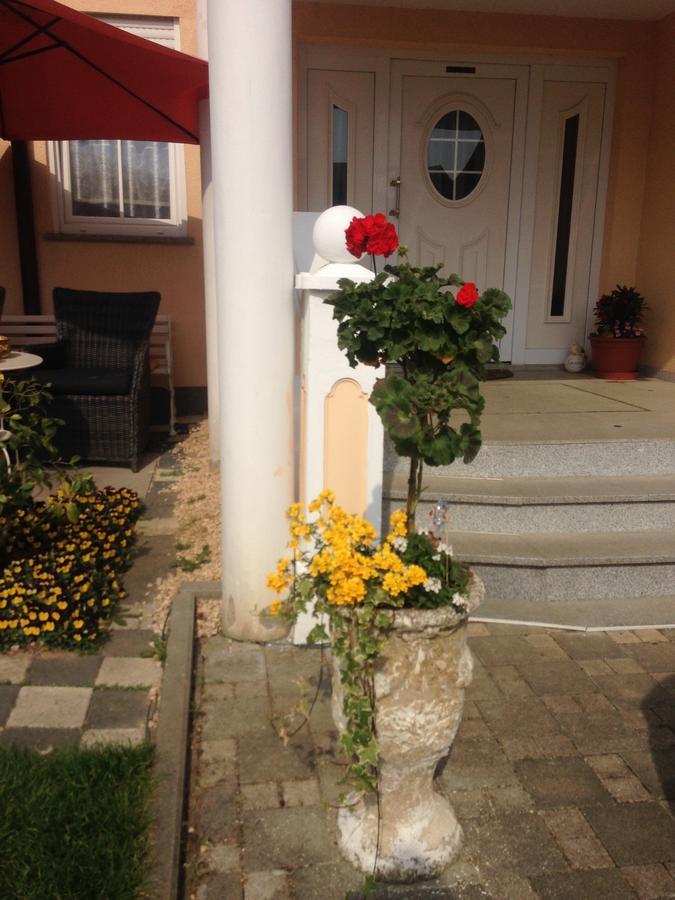 Gaestehaus Tante Tienchen 7 Minuten Zu Fuss Zum Europa Park , Plus Kostenloses Parkplatzticket Rulantica ,Alle Unsere Suiten Haben Einen Balkon Rust Eksteriør billede