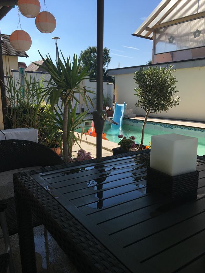 Gaestehaus Tante Tienchen 7 Minuten Zu Fuss Zum Europa Park , Plus Kostenloses Parkplatzticket Rulantica ,Alle Unsere Suiten Haben Einen Balkon Rust Eksteriør billede